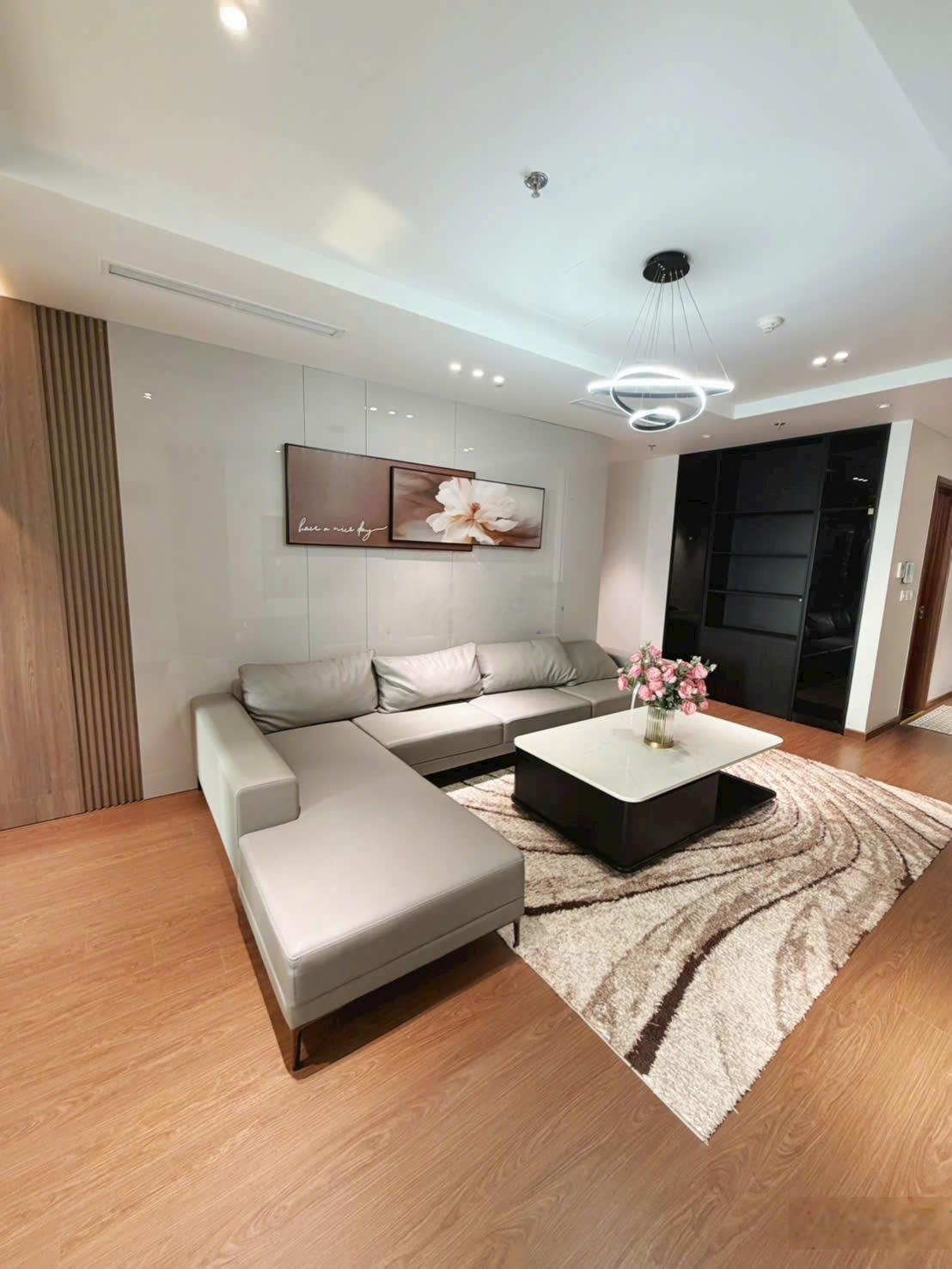 Cho thuê chung cư cao cấp Tháp Đôi Prime 104m² nội thất full giá tốt