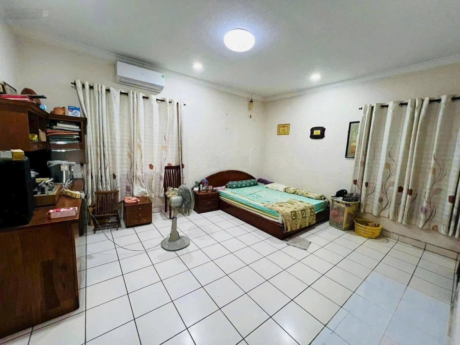 Bán gấp nhà khu biệt thự an nhơn giáp kênh vàm thuật - gò vấp 12,5m x 17m giá 22 tỷ còn tl