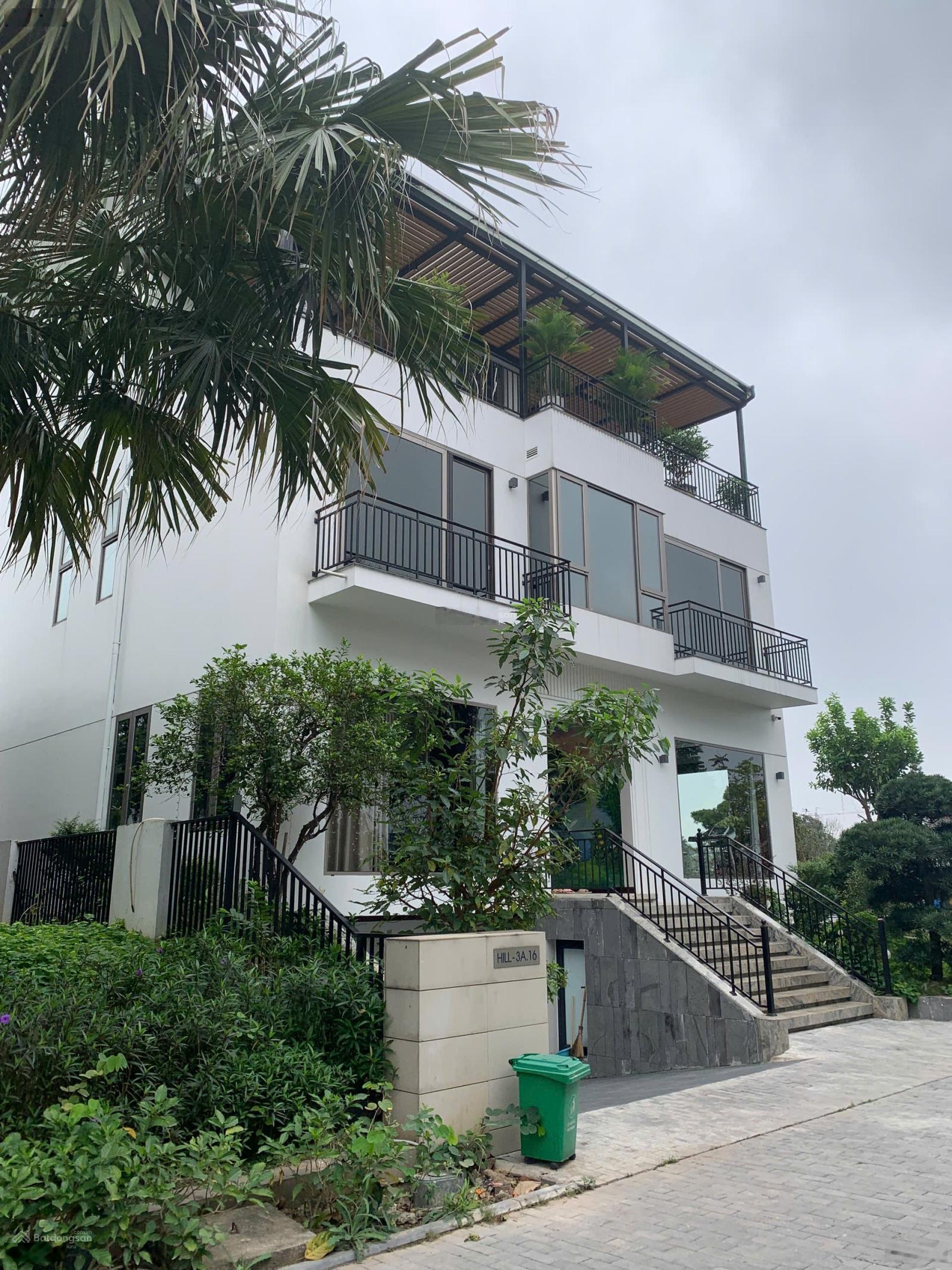 Bán BT 345m2 ở Khai Sơn Hill, 101 tỷ VND, 5PN, 4WC