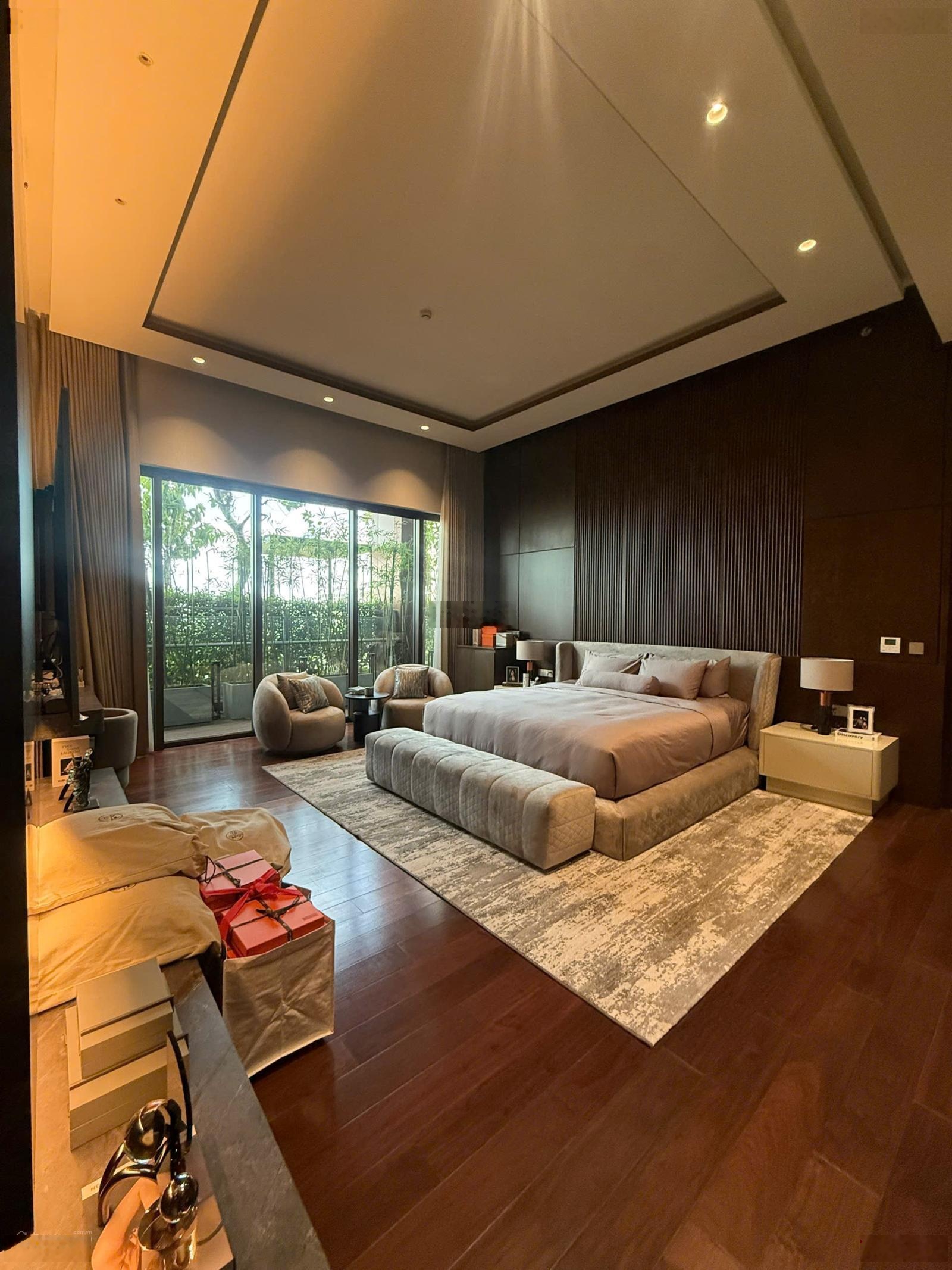 Cho thuê 4 phòng ngủ define giá 6,500$ full nội thất cao cấp lh: 0904678186 hoàng phú