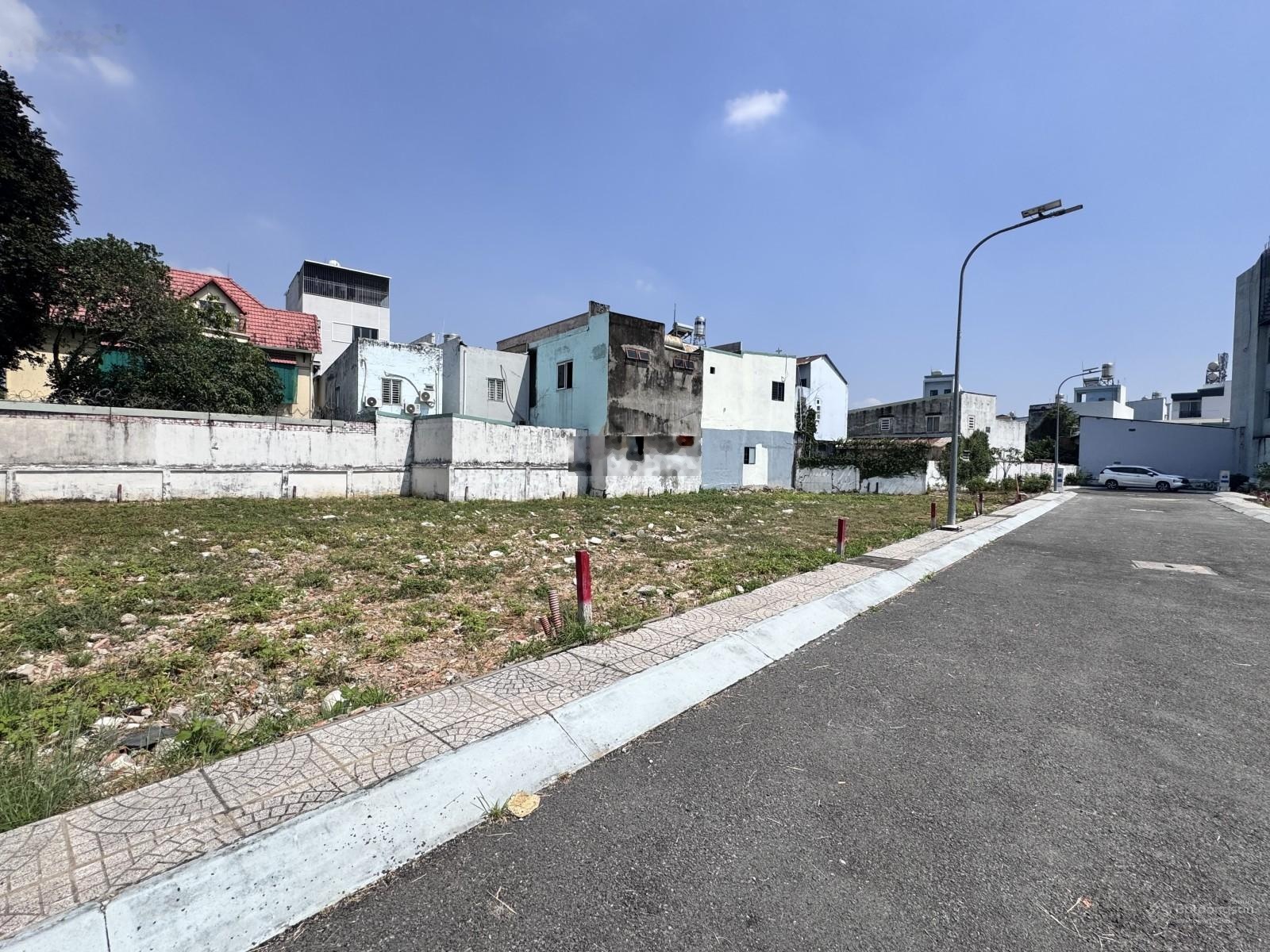 Bán lô đất đường số 7 phường Bình Trưng Q.2, sổ riêng ( 80m2 ) giá chỉ 4 tỷ 5 đường 10m