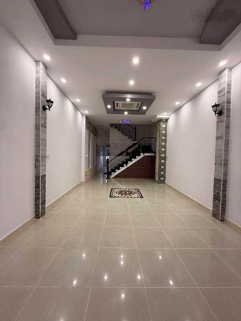 Nhà đẹp 4 tầng - kdc bình phú- ~100m2-xe hơi ngủ nhà- tiện ích đầy đủ- giá tốt- vị trí đẹp