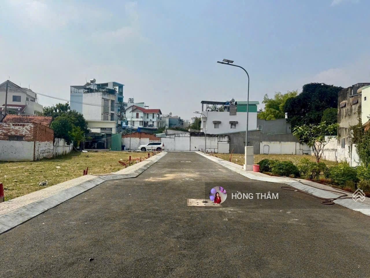 Bán 14 lô đất đẹp hxh sổ hồng sẵn đường số 7 bình trưng đông quận 2 gần nguyễn duy trinh giá 6.5ty