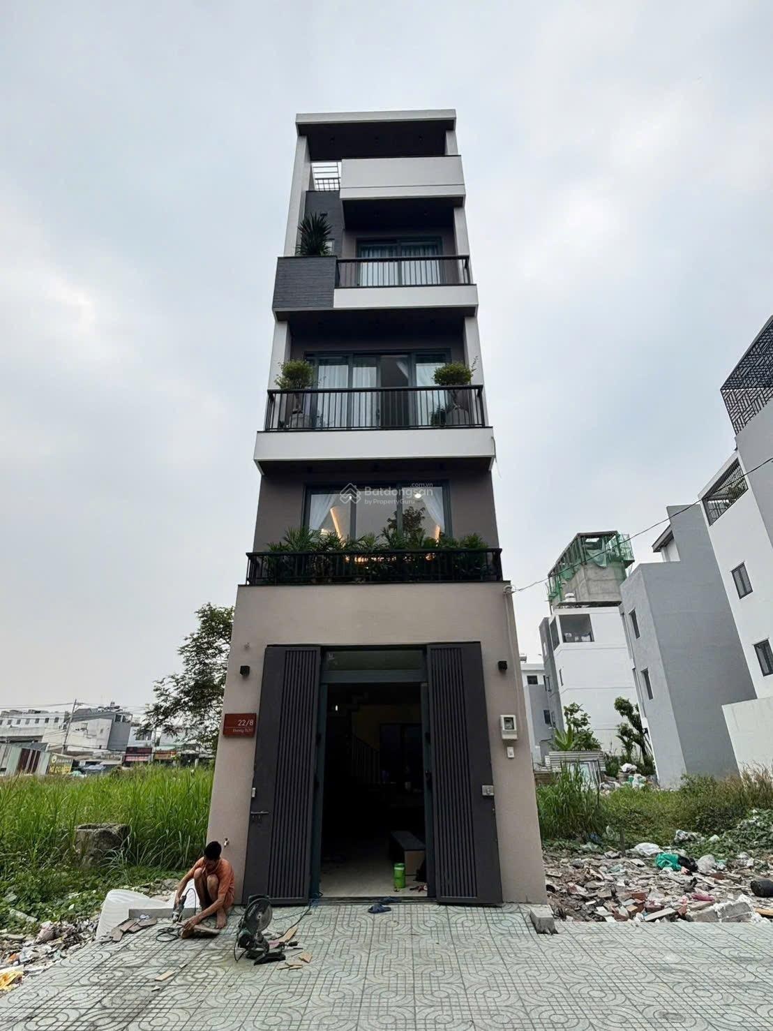 Nhà Mặt Tiền Giáp Sông 1 Lửng 3 Lầu Full nội Thất cao cấp sát Hà Huy Giáp - Ngã Tư Ga.DT. 4M x 17M