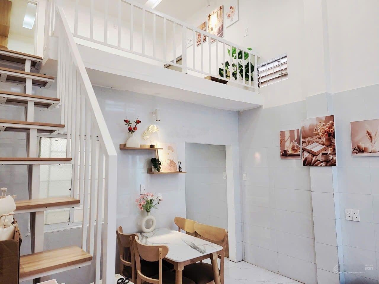 Bán nhà kiệt mê đúc mới Hoàng Diệu, Hải Châu, Đà Nẵng giá 3,3 tỷ. Liên hệ My 0935872118 xem nhà.