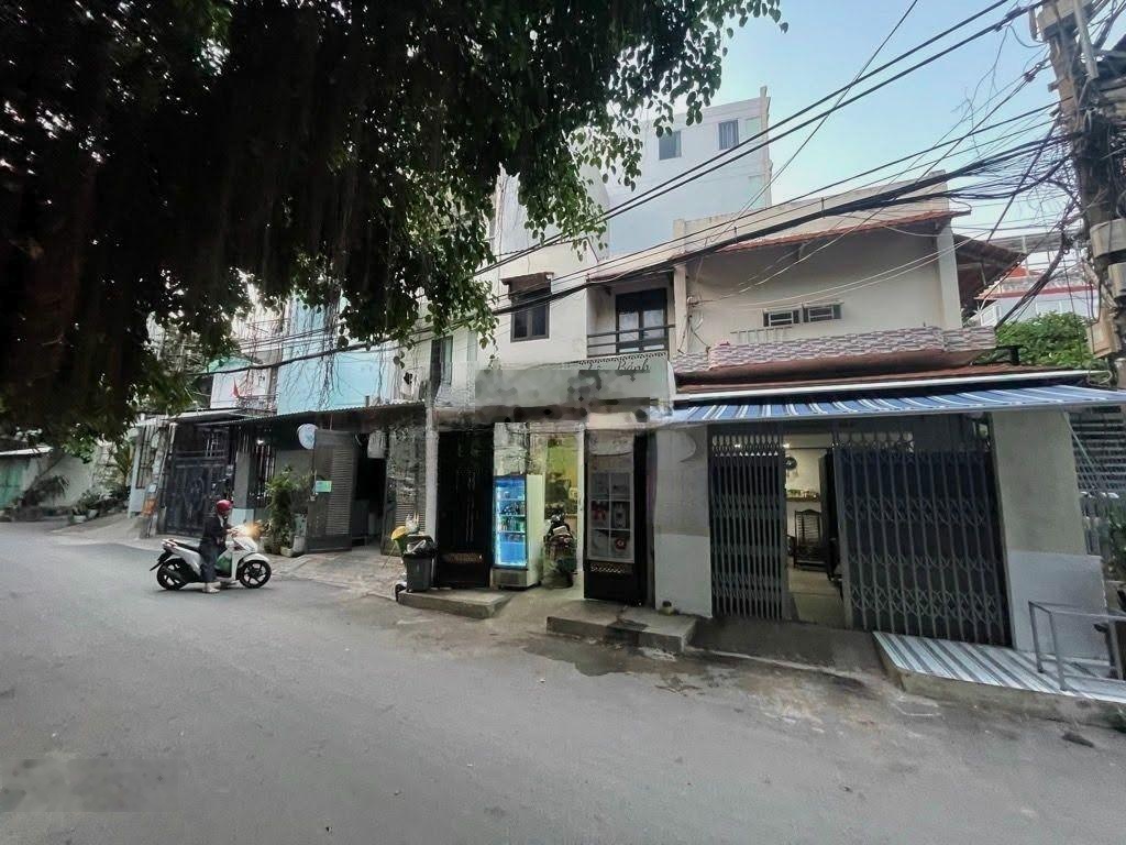 Nhà bán mặt tiền đường số 30, 124m2, lô góc 2 mặt tiền 8m và 10m, chỉ 12tỷ,, gần chợ p6 cũ, Gò vấp