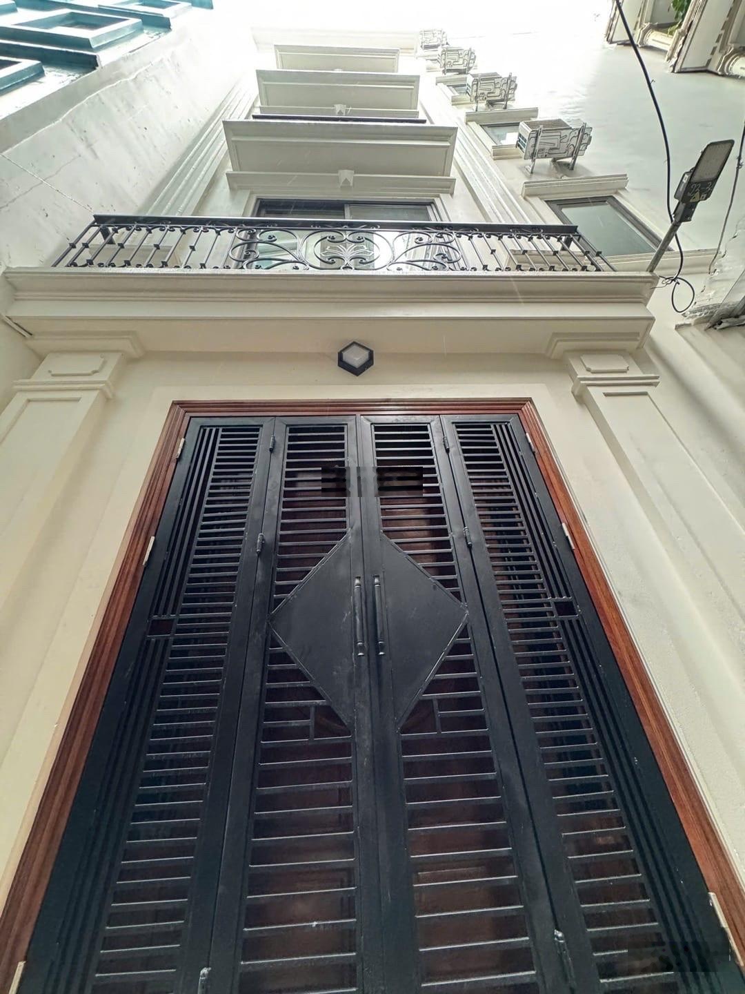 Chủ giảm chào gần 1 tỷ bán gấp nhà đội cấn 45m2 thang máy 15m ra phố