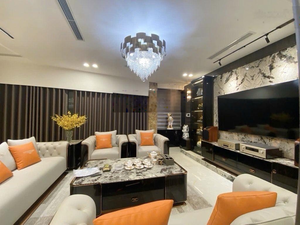 Siêu phẩm phố việt hưng - ô tô tránh- full nội thất- 6 tầng thang máy- dt 65m2 - chỉ 21.99 tỷ