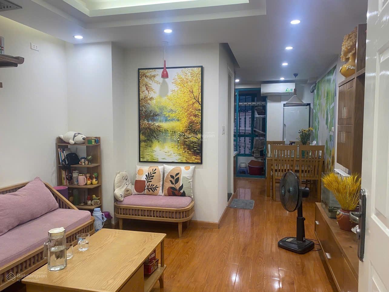 Bán gấp căn hộ 57m2 thiết 2PN, 1WC, ban công Đông Nam, tại CT1 KĐT Sudico Mỹ Đình Sông Đà