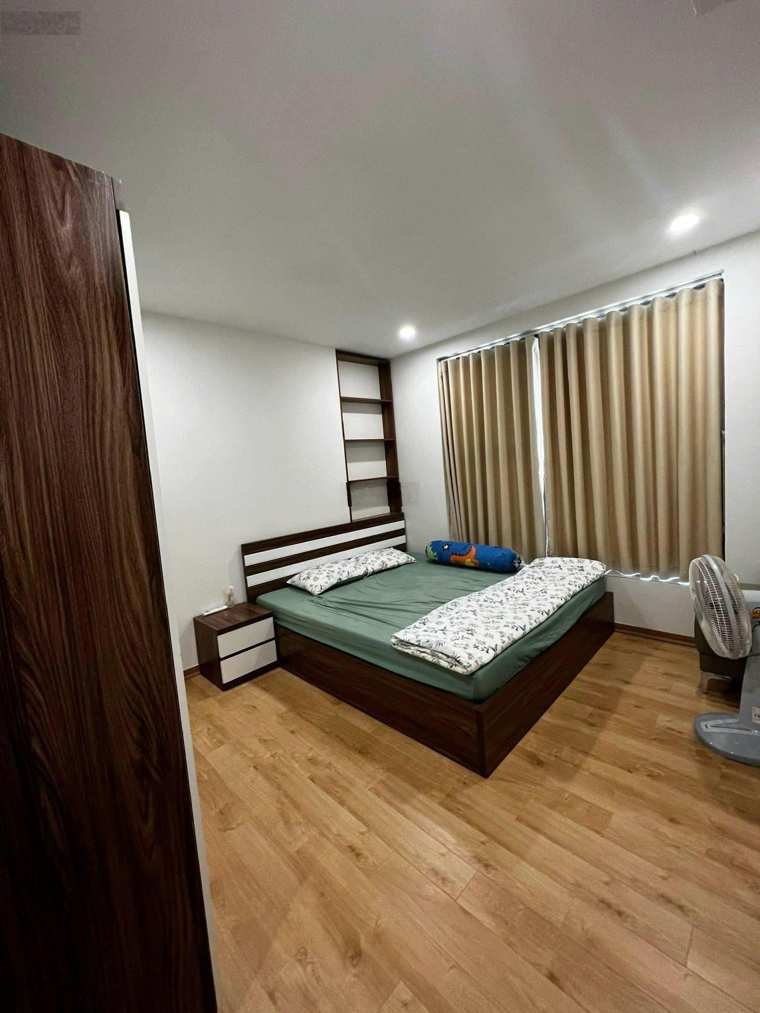 Cần cho thuê gấp căn hộ 2 và 3 phòng ngủ chung cư CT36 Định Công giá rẻ. LH: 0983308539