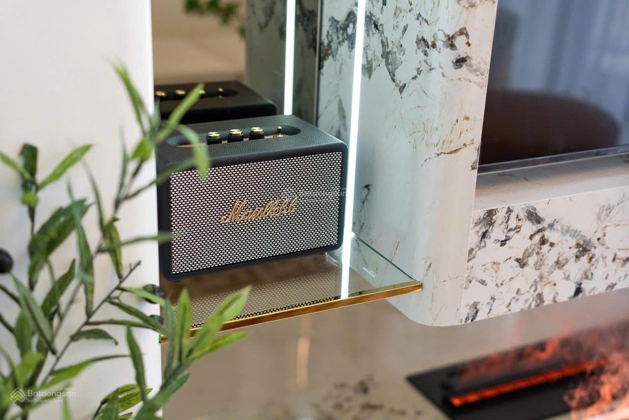 Tôi cần cho thuê CC Vinhomes Central Park, 27 triệu, 115 m2, đầy đủ tiện ích ở Bình Thạnh, HCM