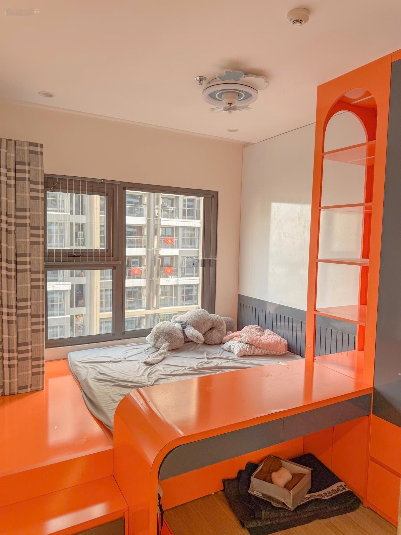 Cho thuê căn 3 ngủ toà S1.01 Vinhomes Ocean Park nội thất đẹp, view chéo hồ, vào ở ngay