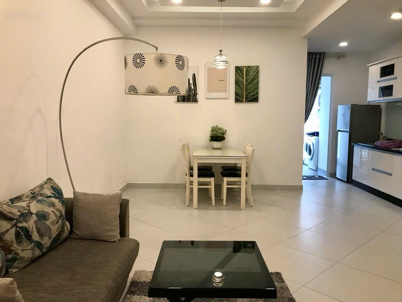 Pass hợp đồng thuê , 60m2 , 14tr , 1PN, Full nội thất cao cấp , sát sân bay , khu sầm uất