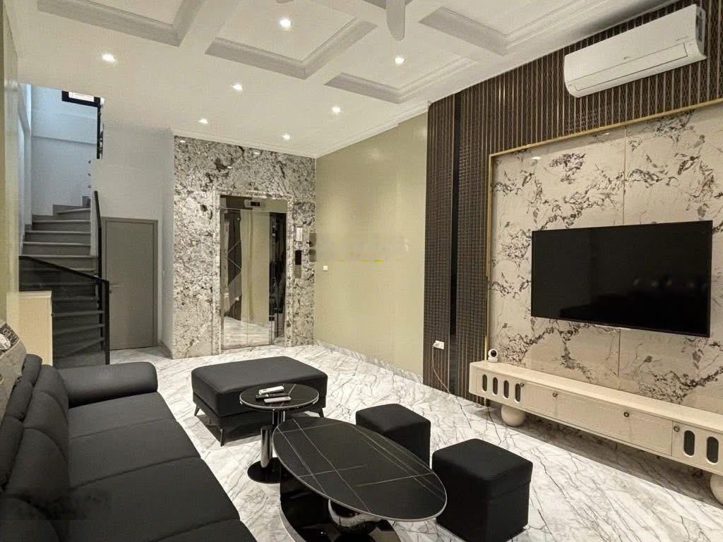 Bán nhà hồ tùng mậu 58m2 x 7t - gara ô tô - thang máy - giá 16.8 tỷ.