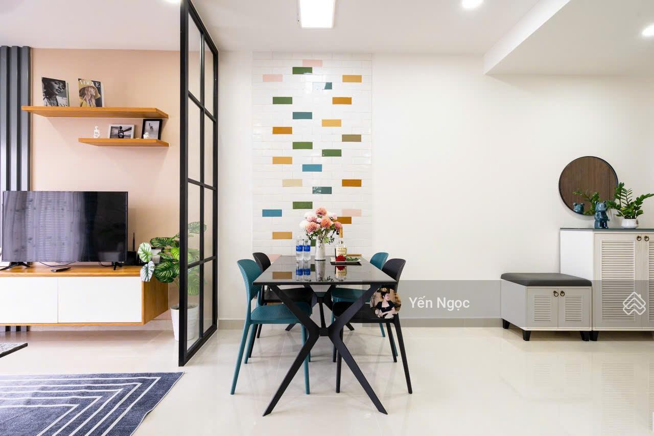 Cho thuê căn hộ Saigon Royal 2PCho thuê căn hộ Saigon Royal 2PN 2WC 85m2 giá chỉ 25 triệu view sông