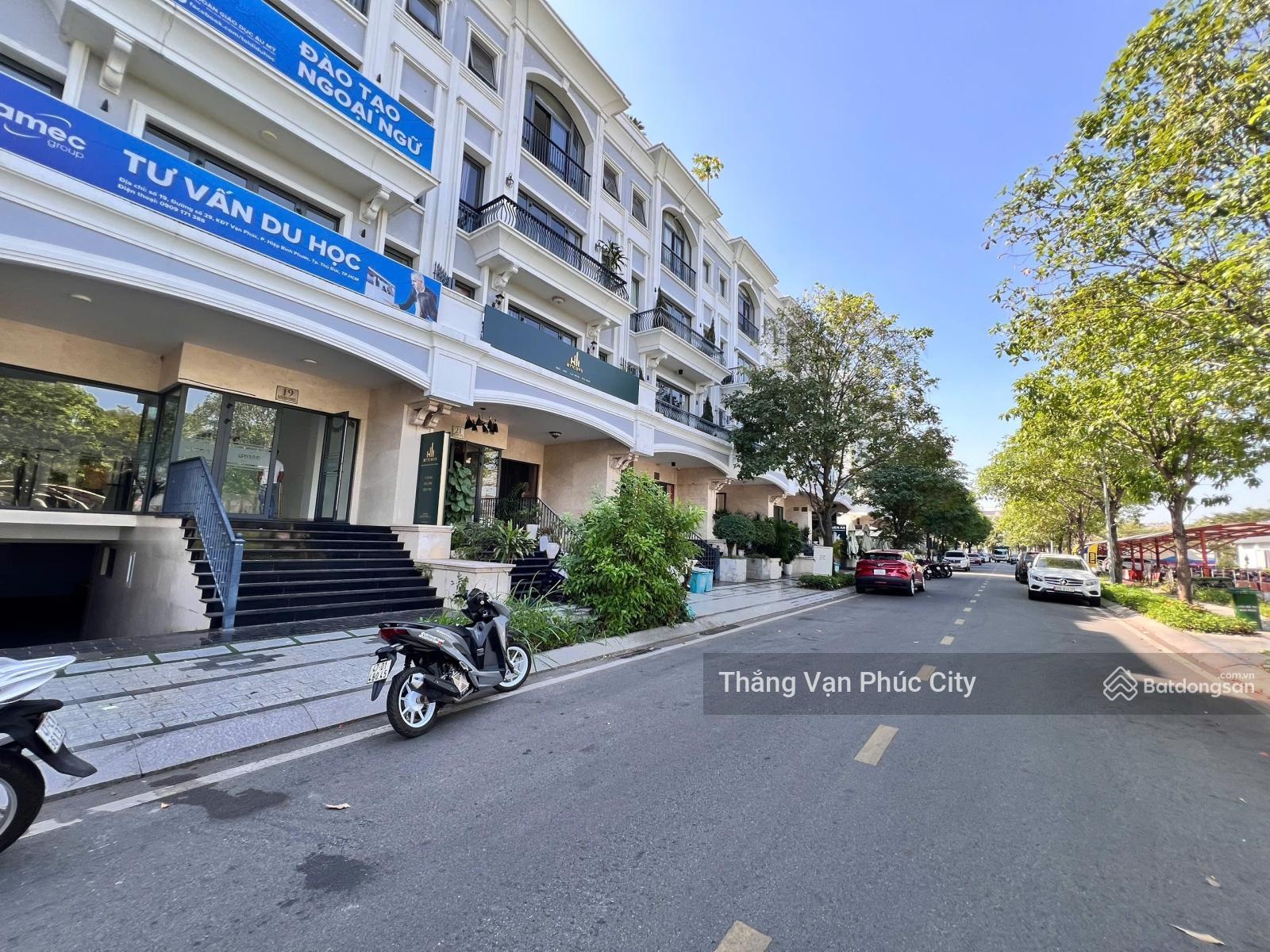 Đường 29 Vạn Phúc City, 7x19.5m gần Ngân Hàng Vietcombank, Kênh Sông Trăng, giá 31 tỷ