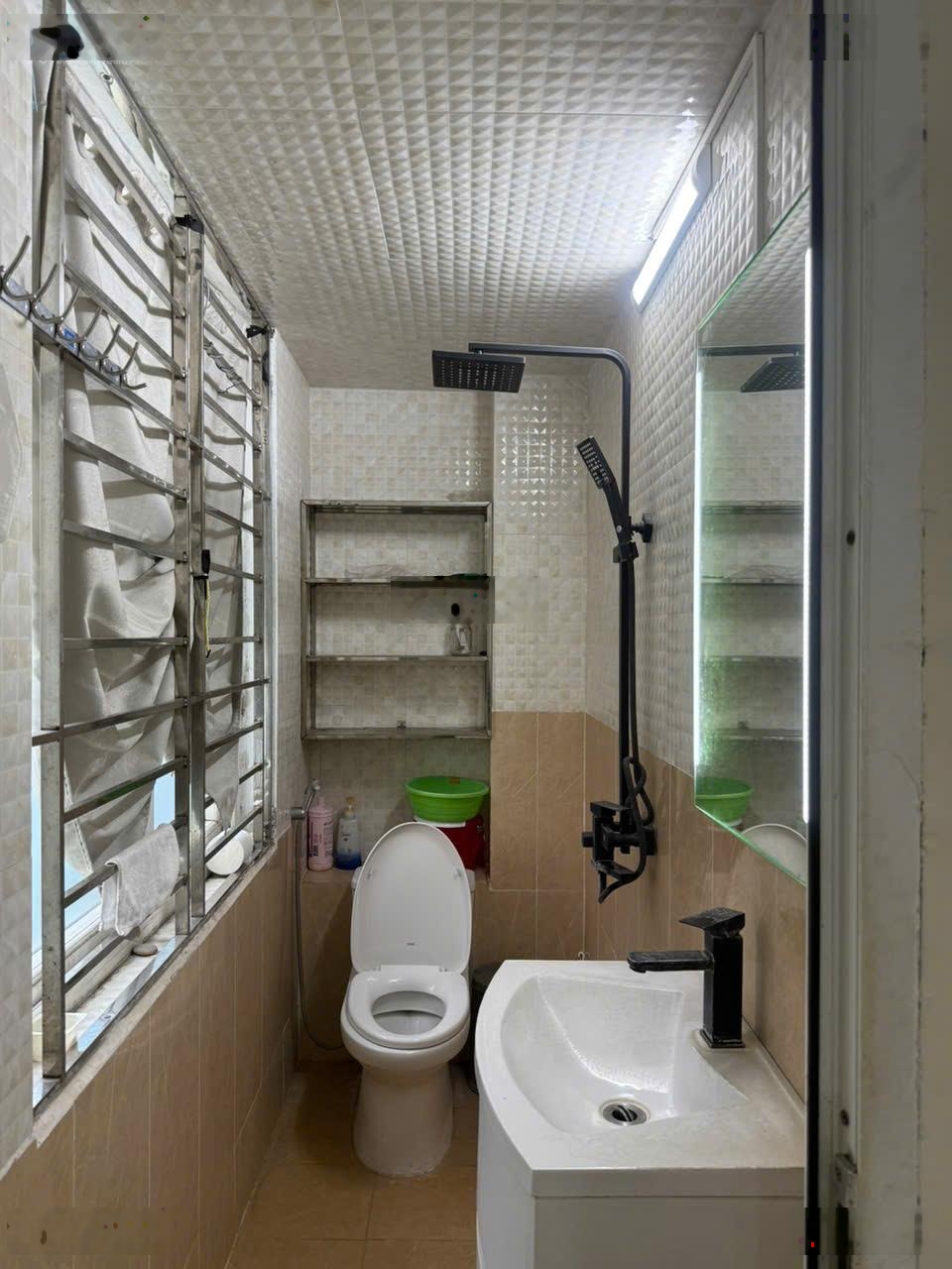 Cho thuê nhà 5 tầng mặt tiền 7,8m tại 120 Bùi Thị Xuân, gần Vincom Bà Triệu