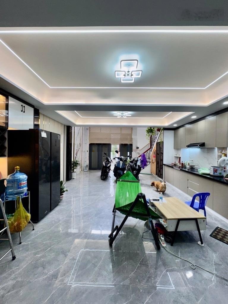 Thạnh xuân 22- hẻm 6m xe hơi ngủ nhà- 51m2 - nhà 4 tầng mới - tặng nội thất - nhỉnh 5 tỷ tl