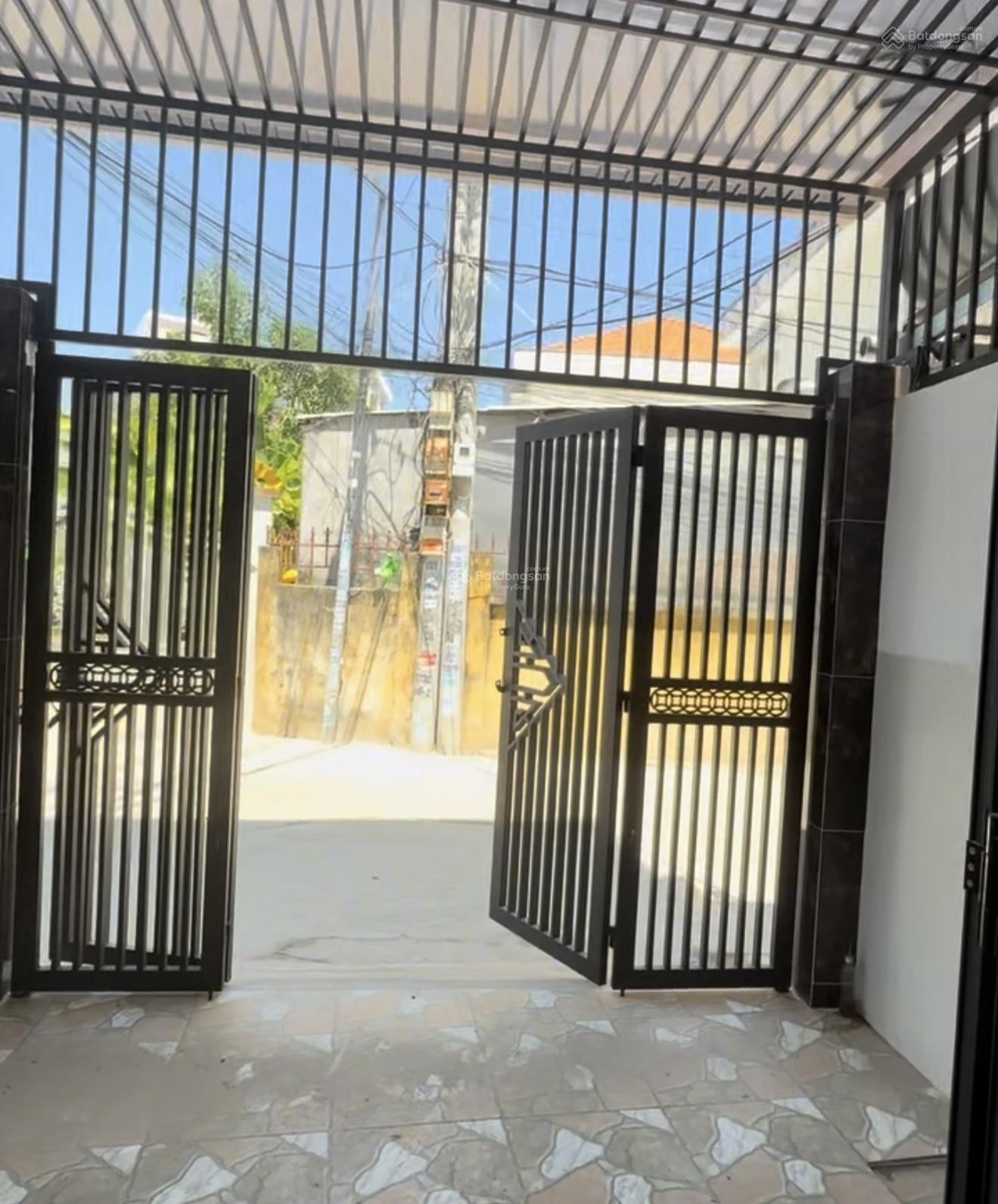 Bạn đang tìm nhà mới hẻm ô tô Phước Long Nam Nha Trang giá 4.9 tỷ, đây là một lựa chọn rất đáng