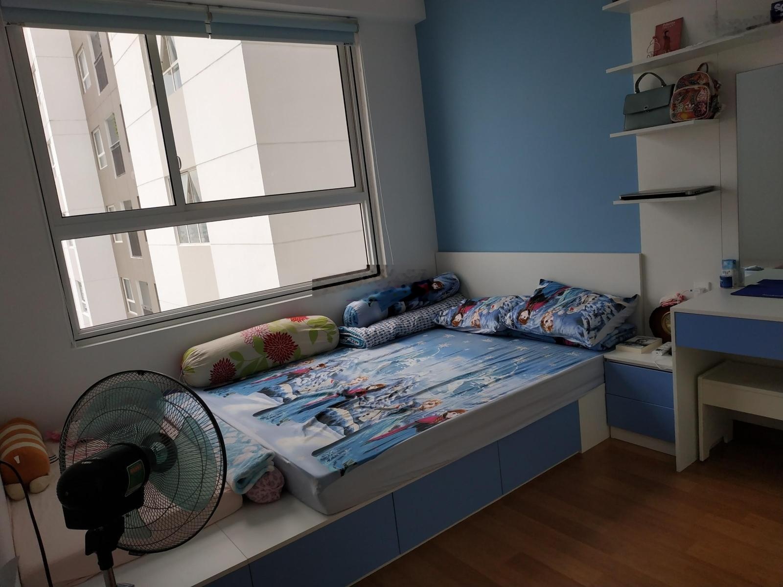 Cần bán căn góc CC Bàu Cát II Hồng Lạc Q.TB. DT 55m2 2P. Giá 2,4 tỷ