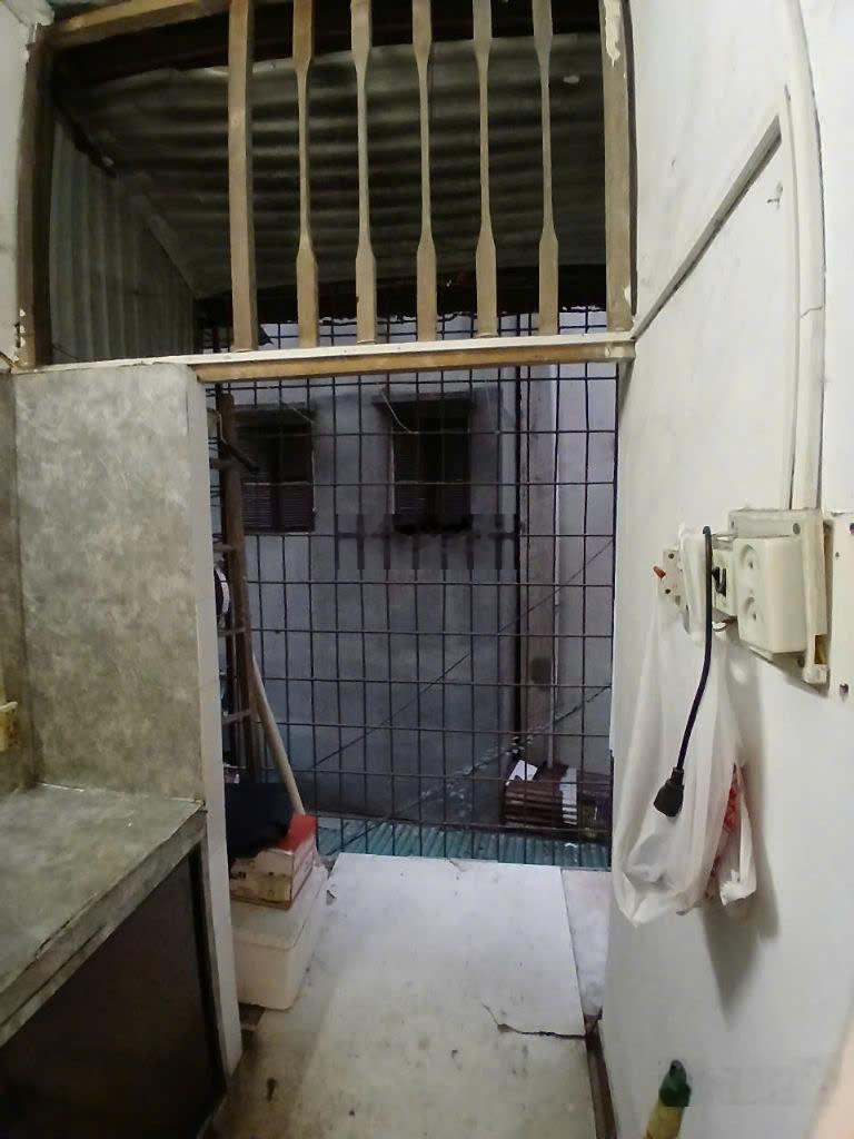 Cho thuê căn hộ tập thể 30m² tại 21 Láng Hạ, Đống Đa 1PN, đủ đồ cơ bản