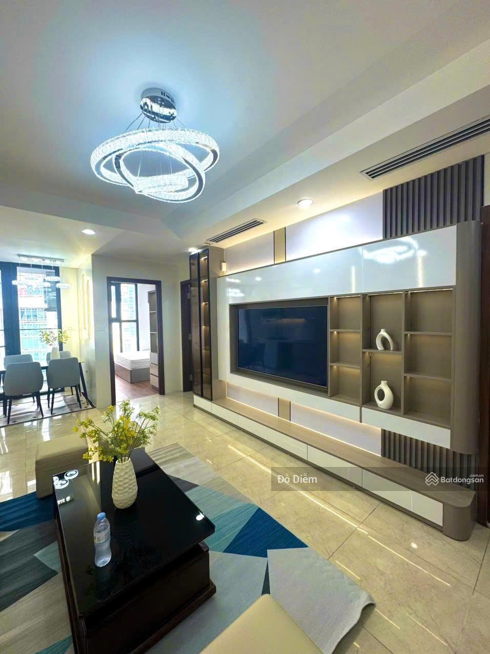 Chính chủ cần bán căn 3 ngủ 89m2 Thống Nhất Complex 82 Nguyễn Tuân. Giá 10.4 tỷ.LH 0337868839