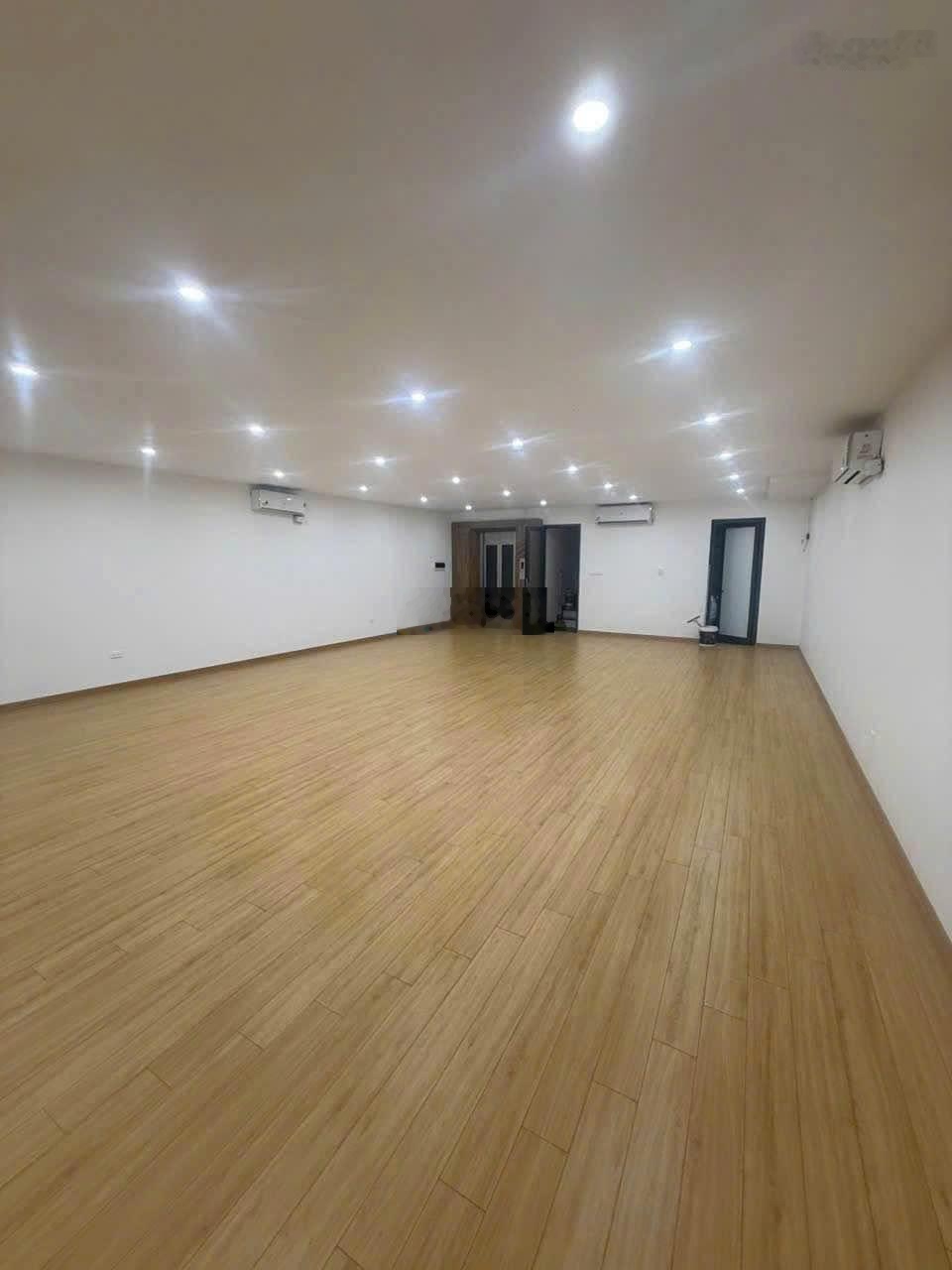 Mb văn phòng phòng khám cực đẹp | trung tâm đống đa hoàng cầu - mai anh tuấn