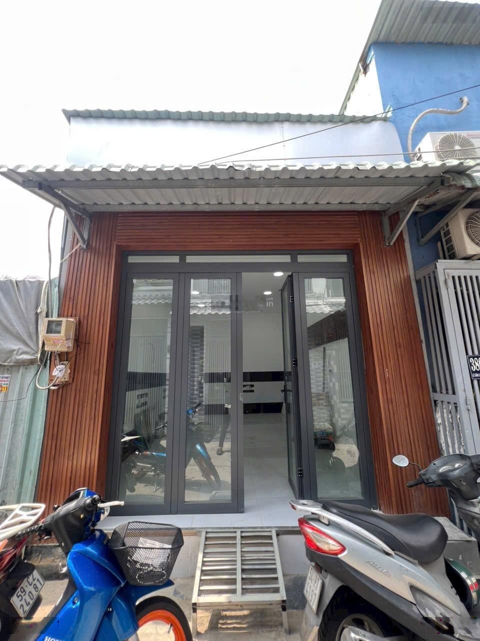 Cần bán gấp nhà mới vô ở liền đường Lê Văn Lương