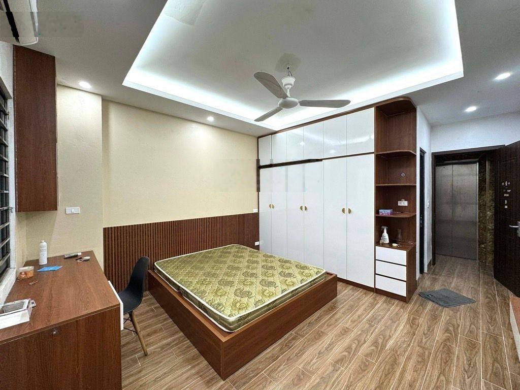 Bán Nhà Nghĩa Đô - Nhà Đẹp Thang Máy Ở Ngay - Nhỉnh 10 tỷ