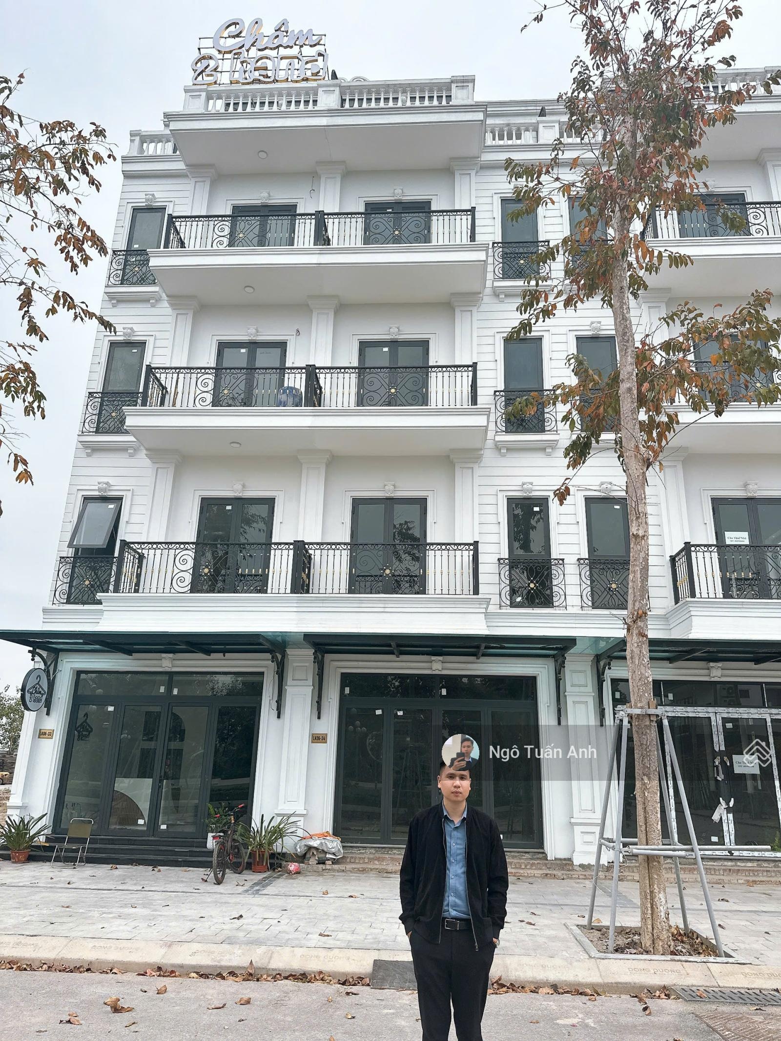 Bán gấp căn liền kề đối diện vườn hoa hướng Đông Băc giá tốt nhất