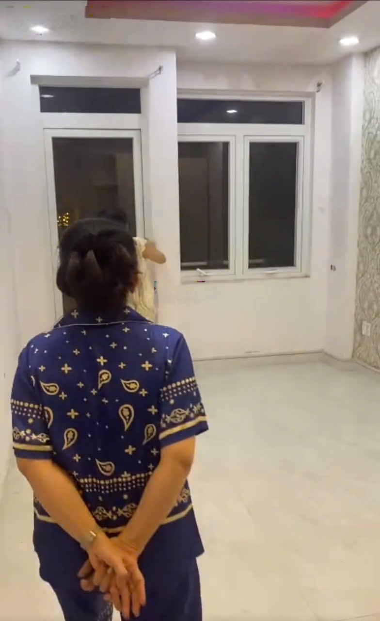 Cho thuê phòng nguyên tầng 3 có wc riêng. Đường 3/2, P.12, Q.10