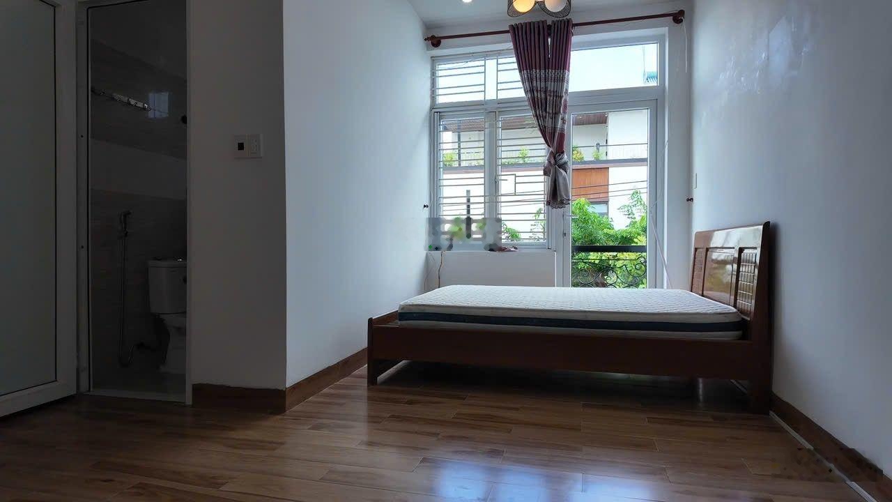 Chính chủ bán nhà MT sát góc ngã tư, gần sông Hàn (giá chỉ 8.3 tỷ)