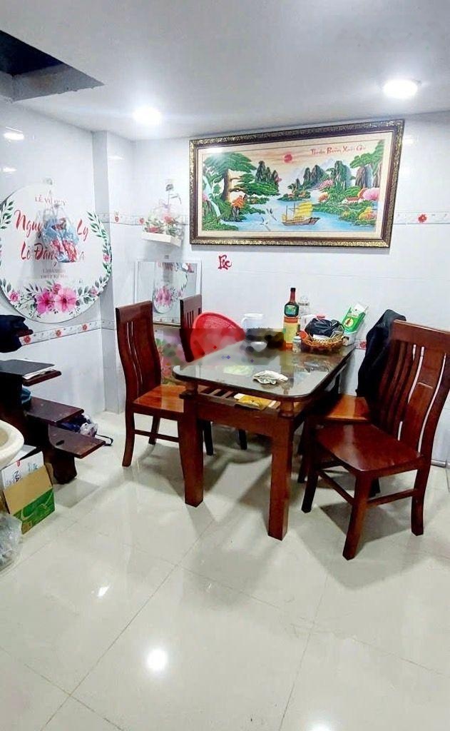 Hương Lộ 2 nhà đẹp 4 tầng 4x24M giá đầu tư 6,3 tỷ còn bớt, hxh thông, nhanh mới kịp