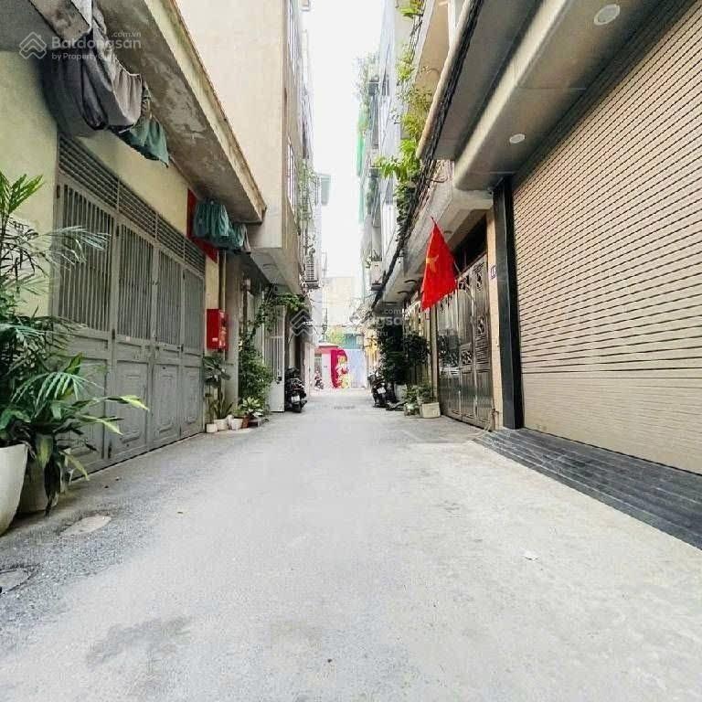 Chính chủ A Hiệp Bán căn nhà phố Thanh Đàm - Vĩnh Hưng - 42m2 - rất gần mặt phố - Giá 7,35 tỷ