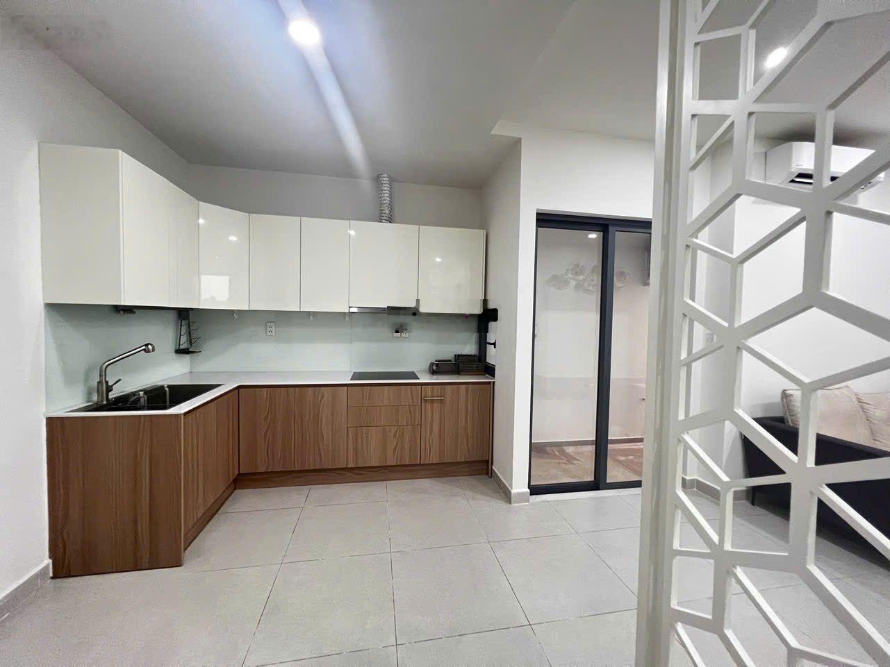 Cho thuê Chung Cư Compass One 140m2 , 3 PN , 3 WC