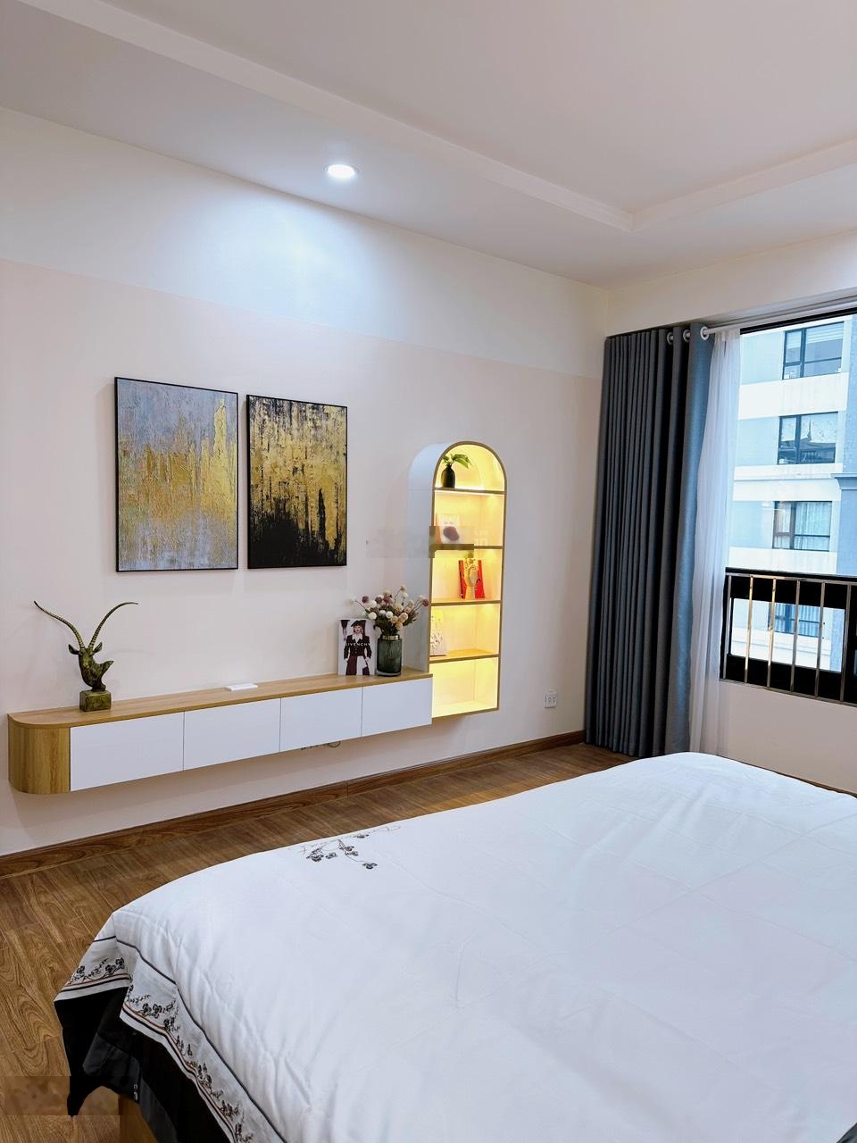 Cần cho thuê căn góc 3 phòng ngủ sáng thoáng, nội thất đầy đủ