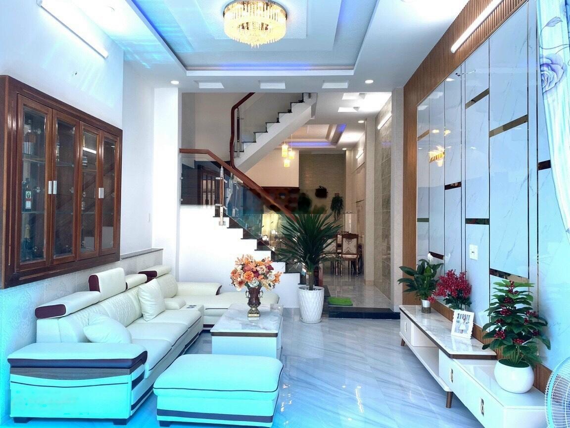 Cần bán nhà 5 tầng - hẻm 5m khu đồng bộ nhà lầu. Đường Nguyễn Xí ngay chung cư Thủy Lợi