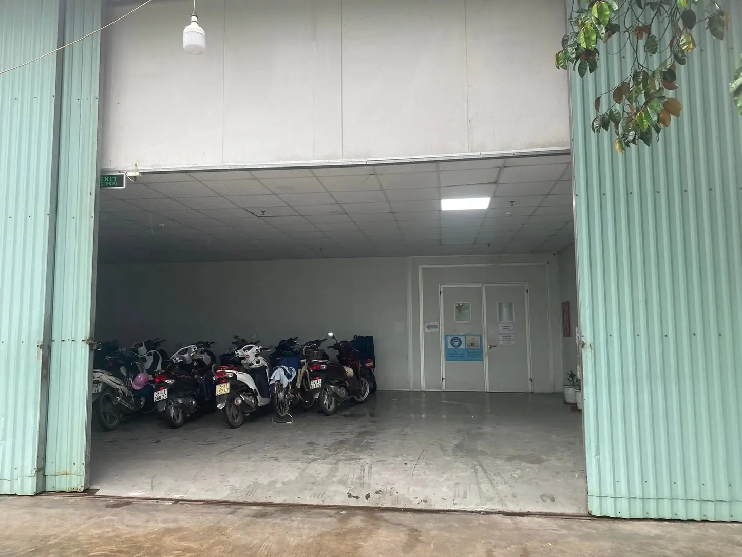 Xưởng 1000m2 ở đường 5 cũ, trạm điện 600kva, sân bãi rộng. PCCC vách tường nghiệm thu