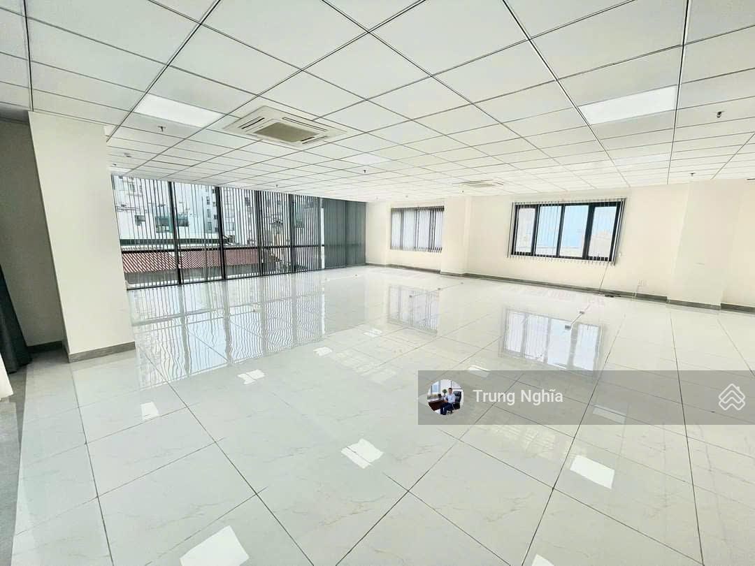 Tòa nhà khu Thảo Điền diện tích: 9x30m hầm 6 tầng cho thuê