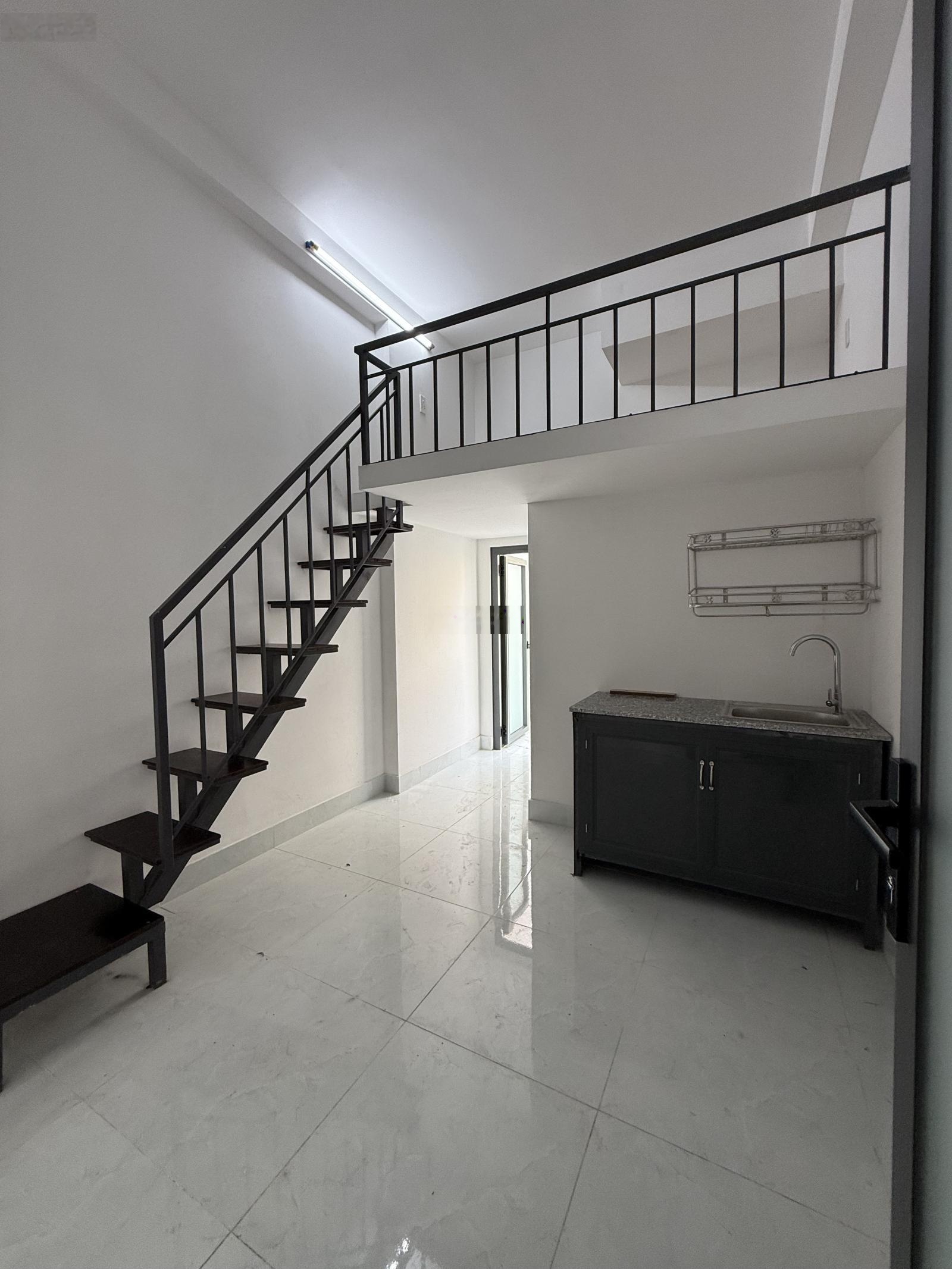 Phòng đẹp giá rẻ ngay Vincom Lê Văn Việt - Ngã tư Thủ Đức - Khu CNC - ĐH Tài Chính - Marketing