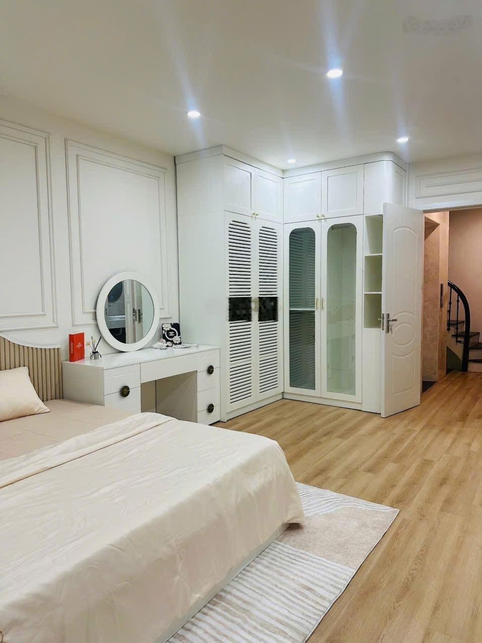 Bán nhà ngõ 100 Nguyễn Xiển 60m2 x 6 tầng ô tô kinh doanh thang máy hai thoáng giá 12 tỷ 8