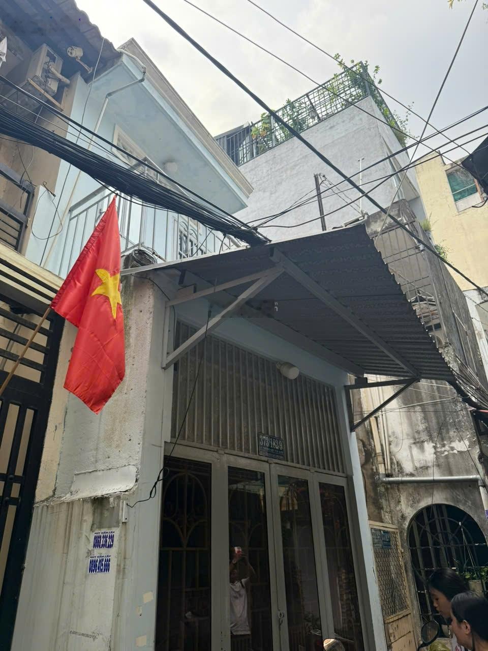 Bán nhà hẻm Lý Thường Kiệt, P8, Tân Bình nhà hẻm lớn giá tốt khu vực liên hệ chủ