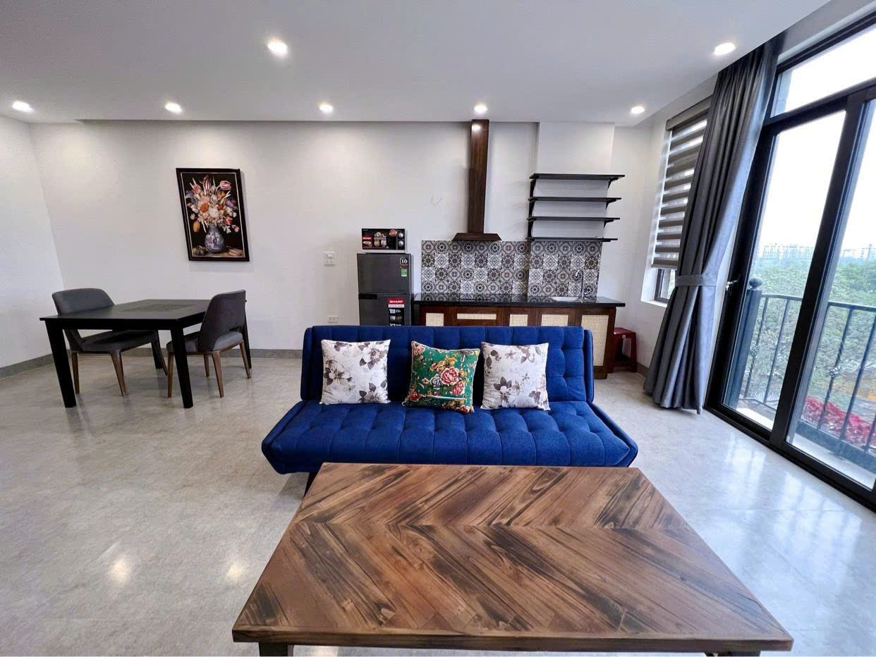 Cần bán tòa căn hộ dịch vụ hồng tiến 150m2 x 7 tầng 24 phòng 150tr/th