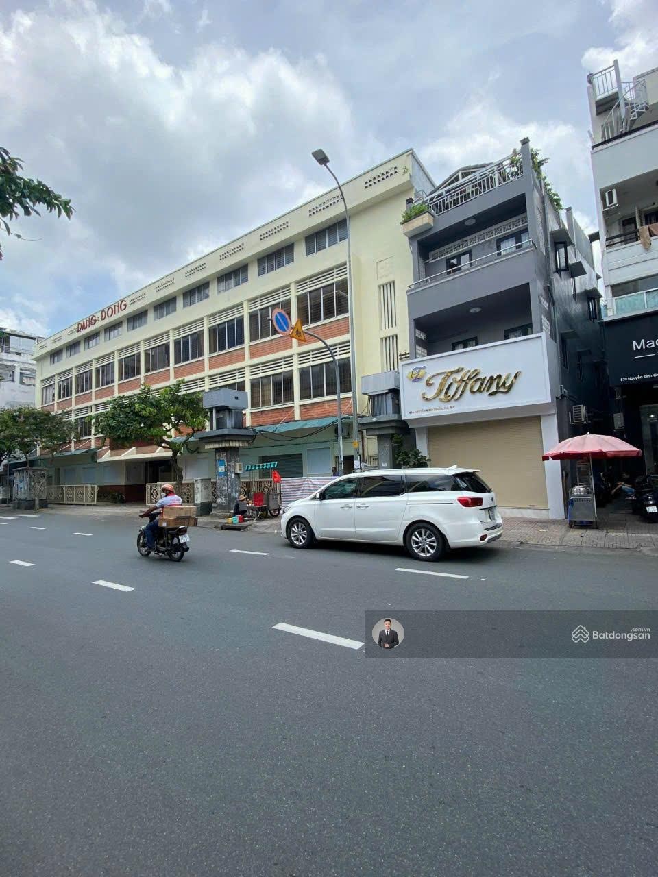 Giảm giá bán gấp nhà Mặt tiền Nguyễn Đình Chiểu, Quận 3 - DT:4x20m - 2 Tầng - HĐT:50trđ - Giá 26 tỷ