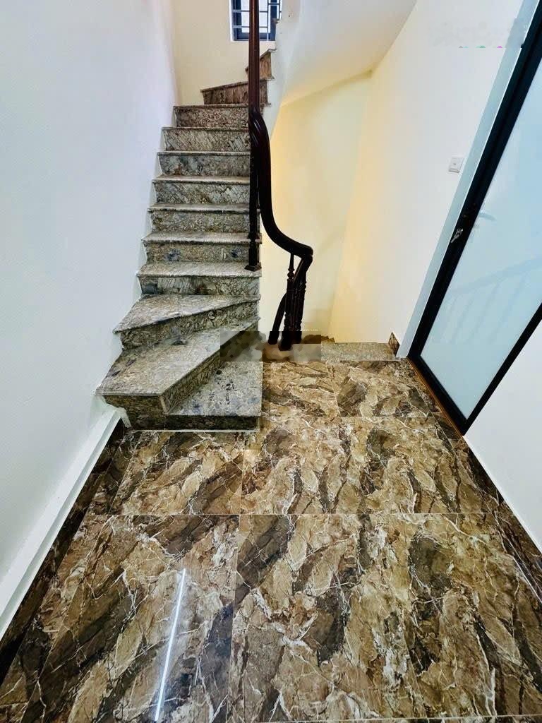 Hiếm tầm tiền 3 mặt thoáng tt đống đa mặt ngõ thông sổ a4.
