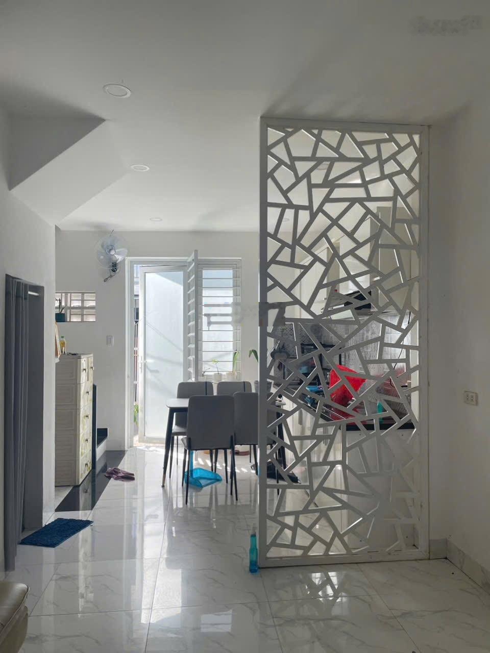 Nhà hẻm dương văn nga - Bắc Vĩnh Hải Nha Trang giá 3 tỷ 450tr chính chủ