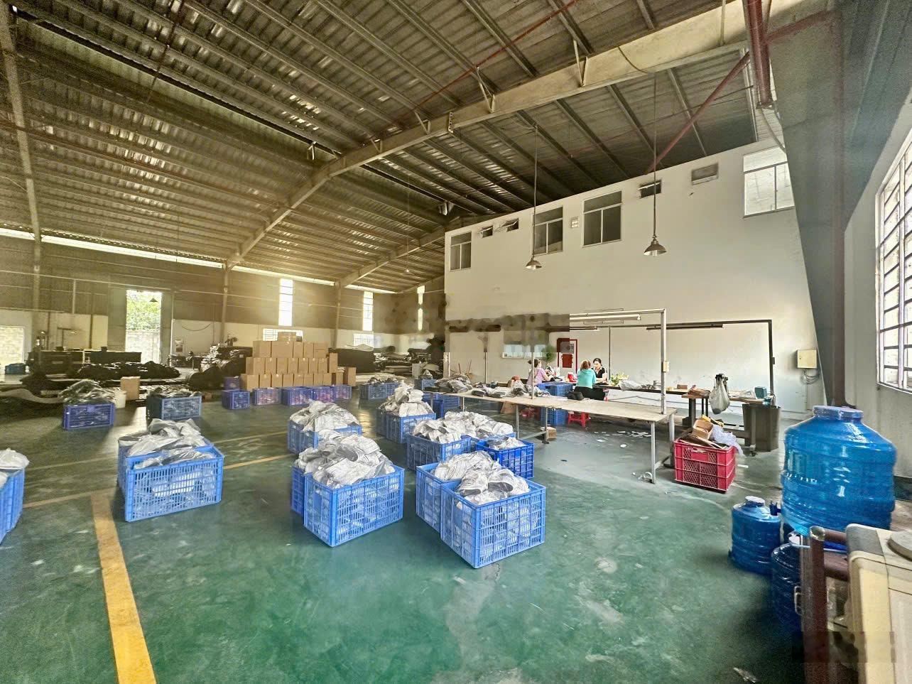 Cho thuê xưởng 1.700m² tp mới bình dương pccc tự động, nền eproxy, contenre 24/24, 175tr/tháng