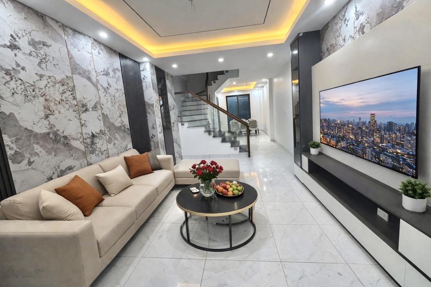 Bán Nhà riêng tại Yên Lũng, 5,9 tỷ, 31m2, 3PN, 4WC, pháp lý đầy đủ, hướng Tây. 10m ra oto tránh