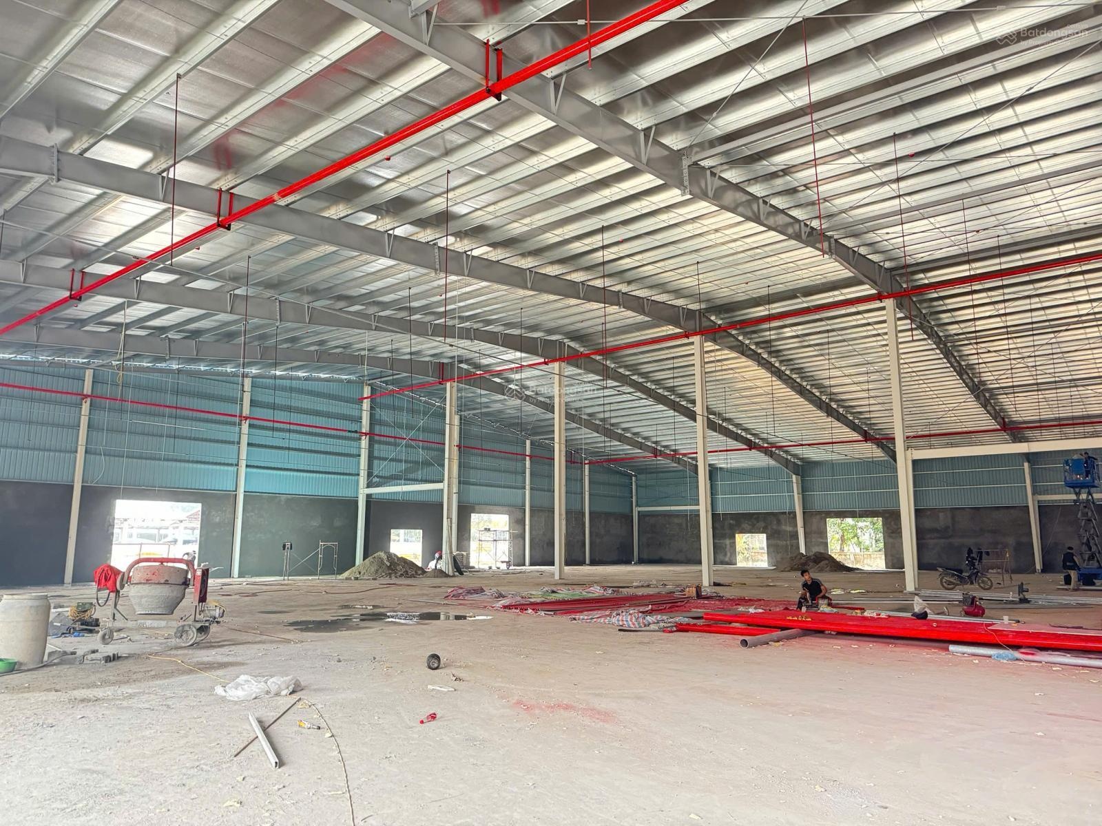 Cho thuê ngay kho, xưởng 3600 m2 phường Sơn Lộc, Sơn Tây, Hà Nội chính chủ có PCCC tự động