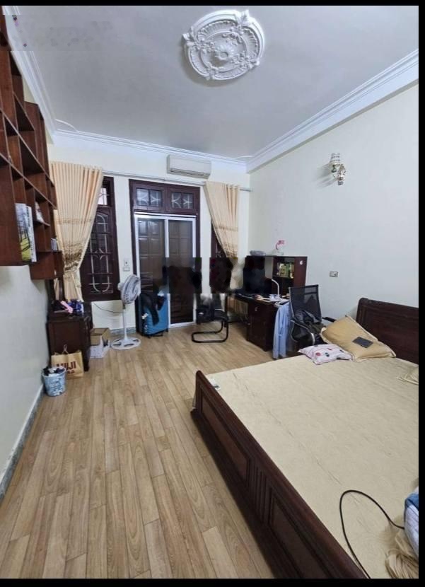 Cho thuê nhà riêng giáp nhị 54 m2 x 4t full nội thất, 4 ngủ giá 12 tr/tháng